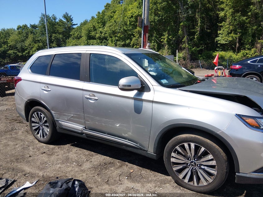 2020 MITSUBISHI OUTLANDER auction photo 6
