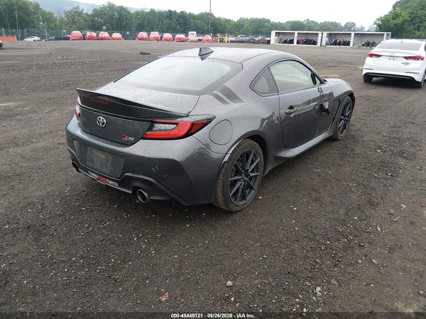 2023 TOYOTA GR86 auction photo 4