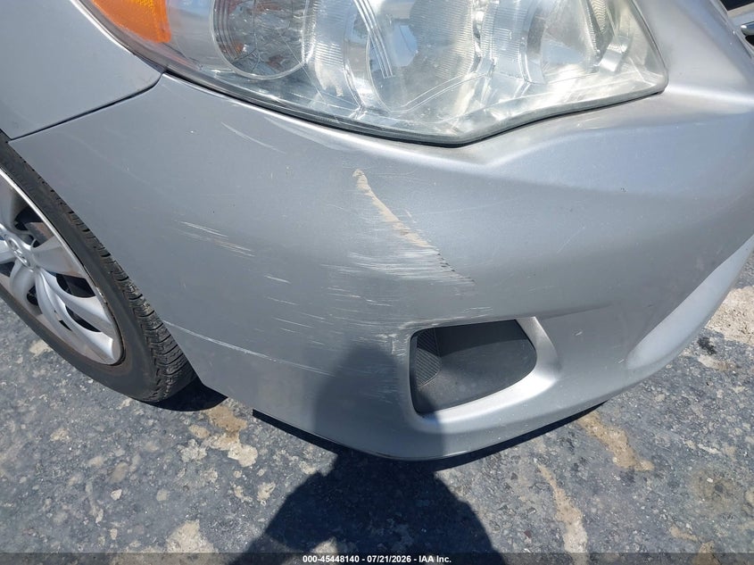 2013 TOYOTA COROLLA auction photo 6