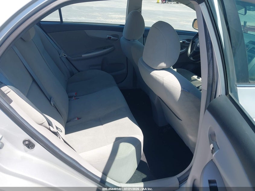 2013 TOYOTA COROLLA auction photo 8