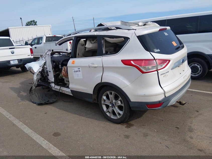 Vin: 1fmcu0jx8fuc20383, lot: 45946267, ford escape titanium 20153