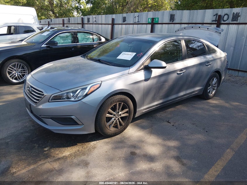 5NPE24AF2HH482981 2017 HYUNDAI SONATA SE photo 1
