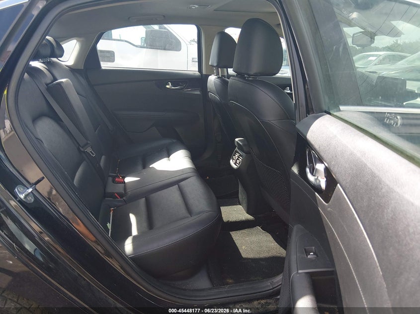 2021 KIA FORTE auction photo 8