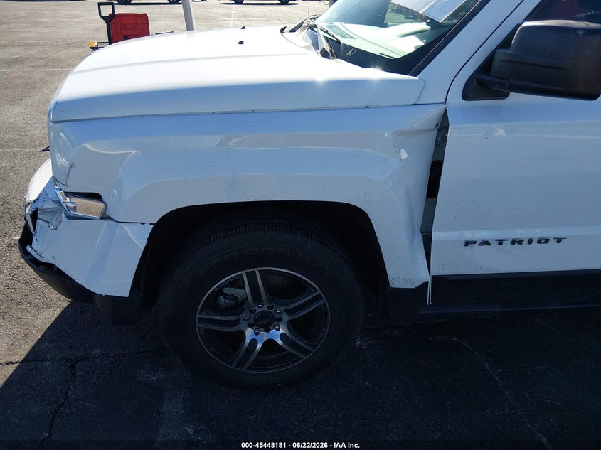 2016 JEEP PATRIOT auction photo 6