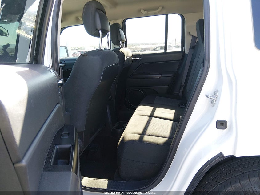 2016 JEEP PATRIOT auction photo 8