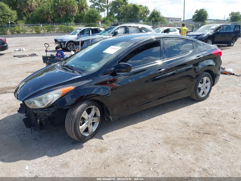5NPDH4AE2DH263871 2013 Hyundai Elantra Gls photo 1