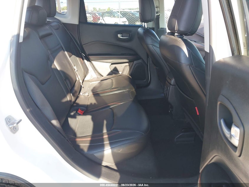 JEEP COMPASS 2018 VIN 3C4NJDDB4JT357644