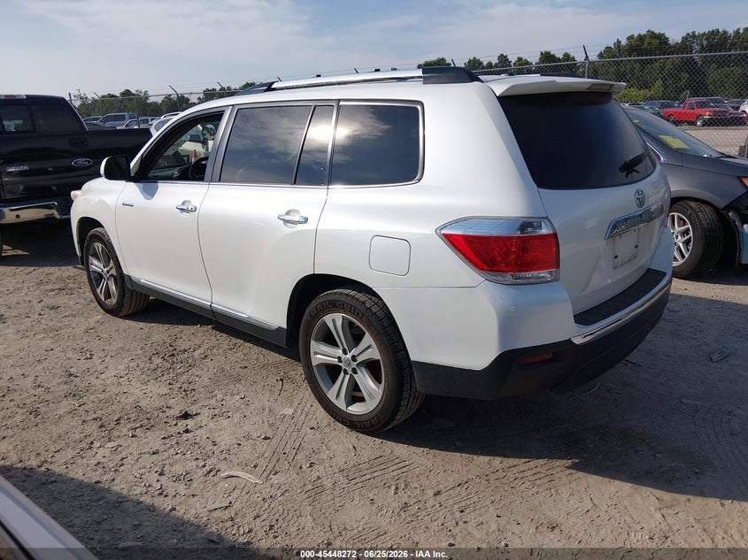 2013 TOYOTA HIGHLANDER auction photo 3
