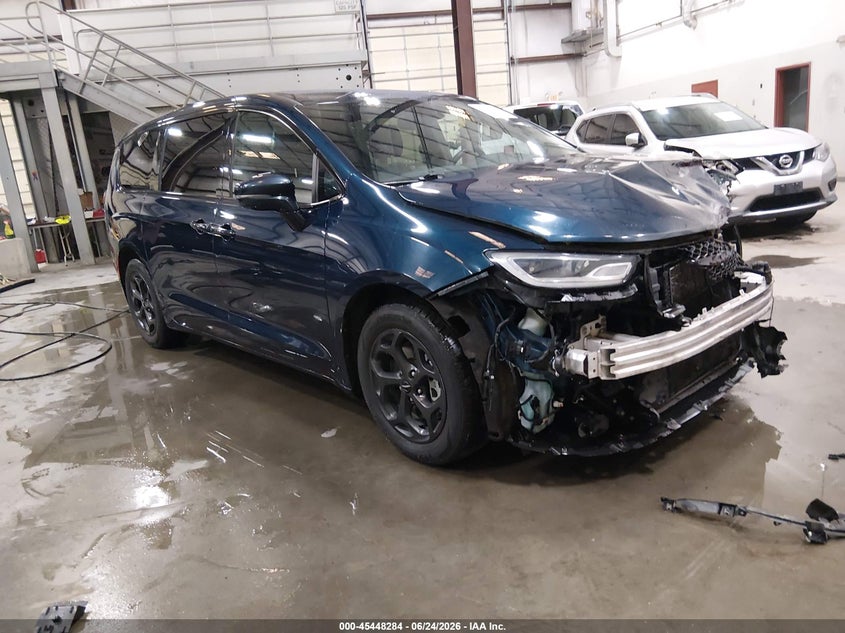 Vin: 2c4rc1l76nr135784, lot: 45946393, chrysler pacifica hybrid touring l 2022 img_1