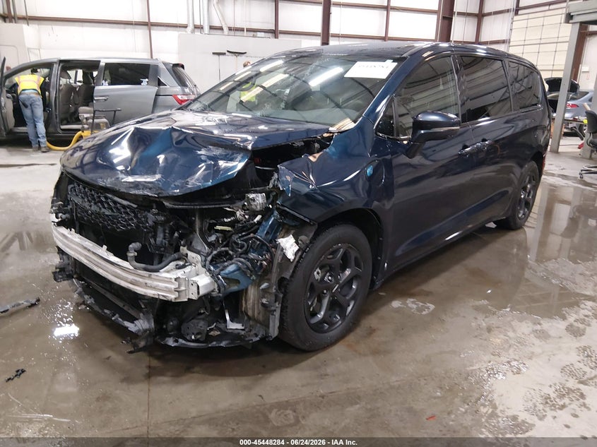 Vin: 2c4rc1l76nr135784, lot: 45946393, chrysler pacifica hybrid touring l 20222