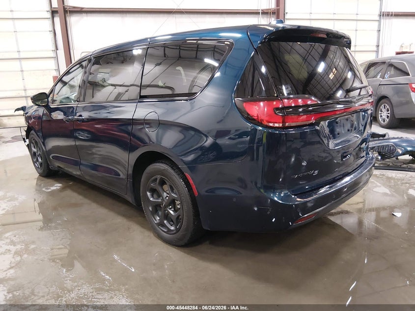 Vin: 2c4rc1l76nr135784, lot: 45946393, chrysler pacifica hybrid touring l 20223