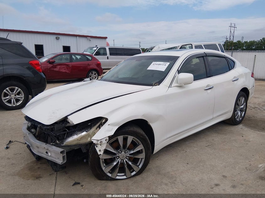 2012 INFINITI M37X auction photo 2