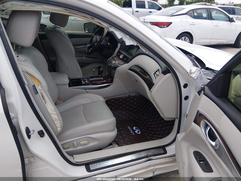 2012 INFINITI M37X auction photo 5