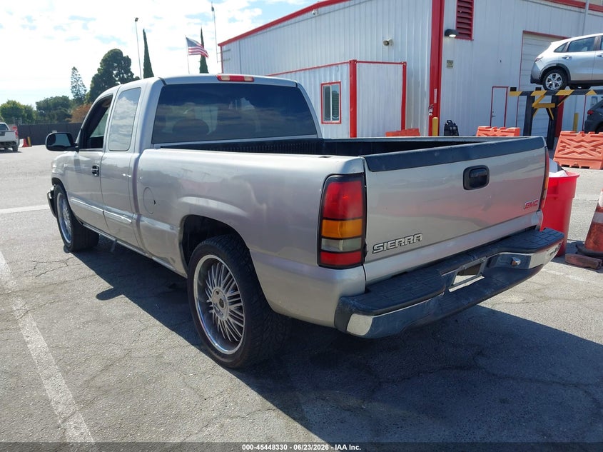 2005 GMC SIERRA PICKUP 4.8L V-8 285HP