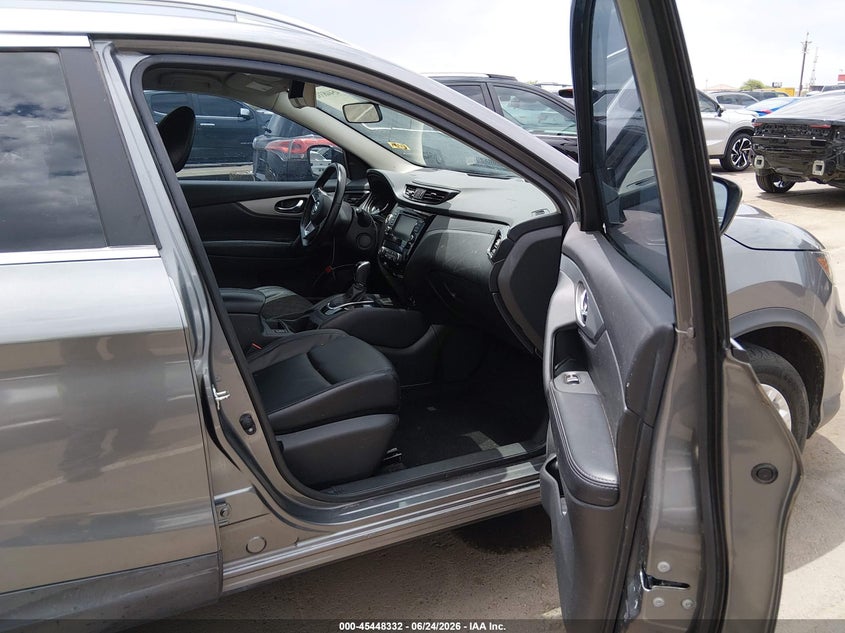 AtlanticExpress - Nissan Rogue Sport