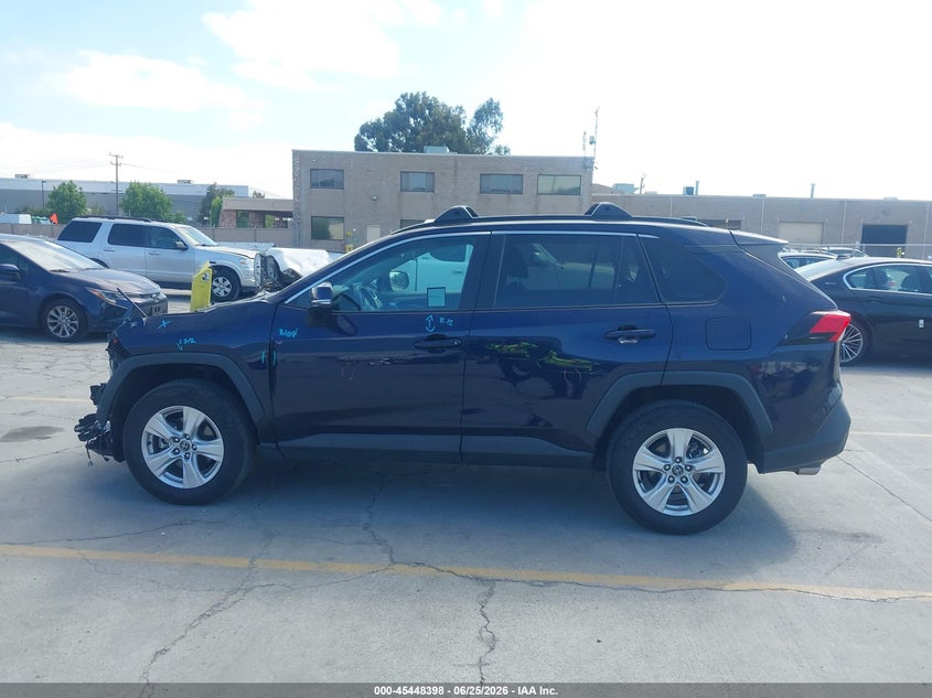 AtlanticExpress - Toyota RAV4