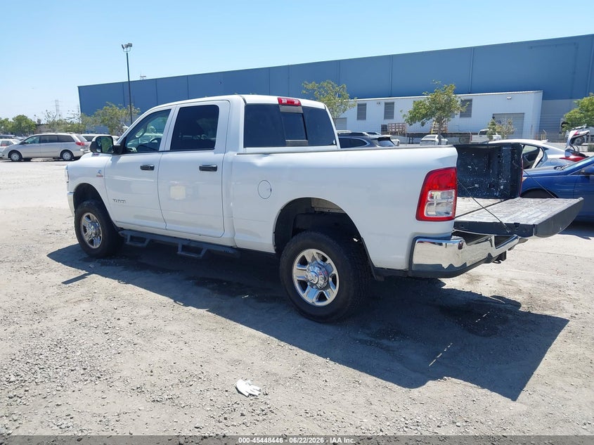Vin: 3c6ur5cl3kg721557, lot: 45946555, ram 2500 tradesman  4x4 6'4 box 20193