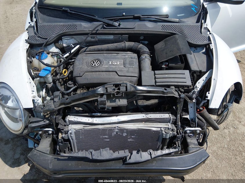 2015 Volkswagen Beetle 1.8T VIN: 3VW517AT3FM813629 Lot: 45448623