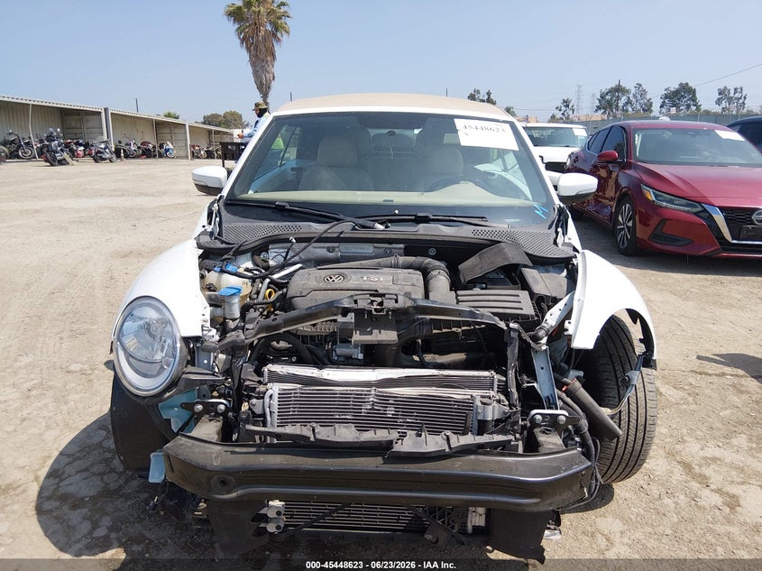 2015 Volkswagen Beetle 1.8T VIN: 3VW517AT3FM813629 Lot: 45448623