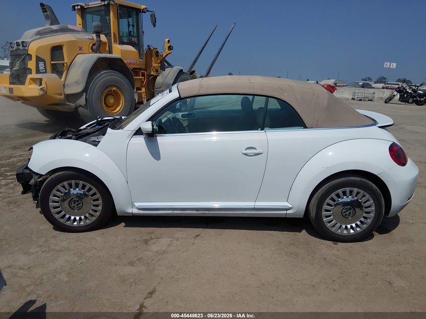 2015 Volkswagen Beetle 1.8T VIN: 3VW517AT3FM813629 Lot: 45448623