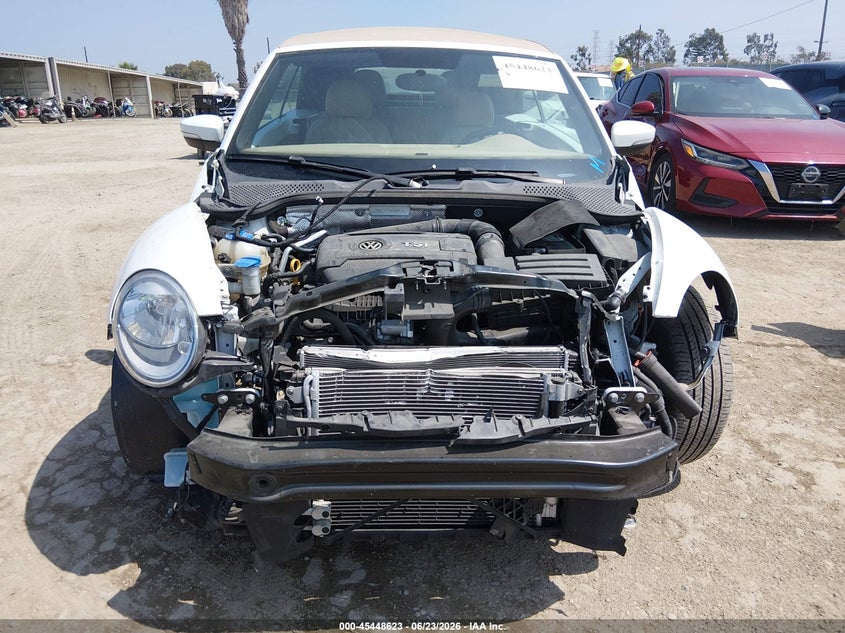 2015 Volkswagen Beetle 1.8T VIN: 3VW517AT3FM813629 Lot: 45448623