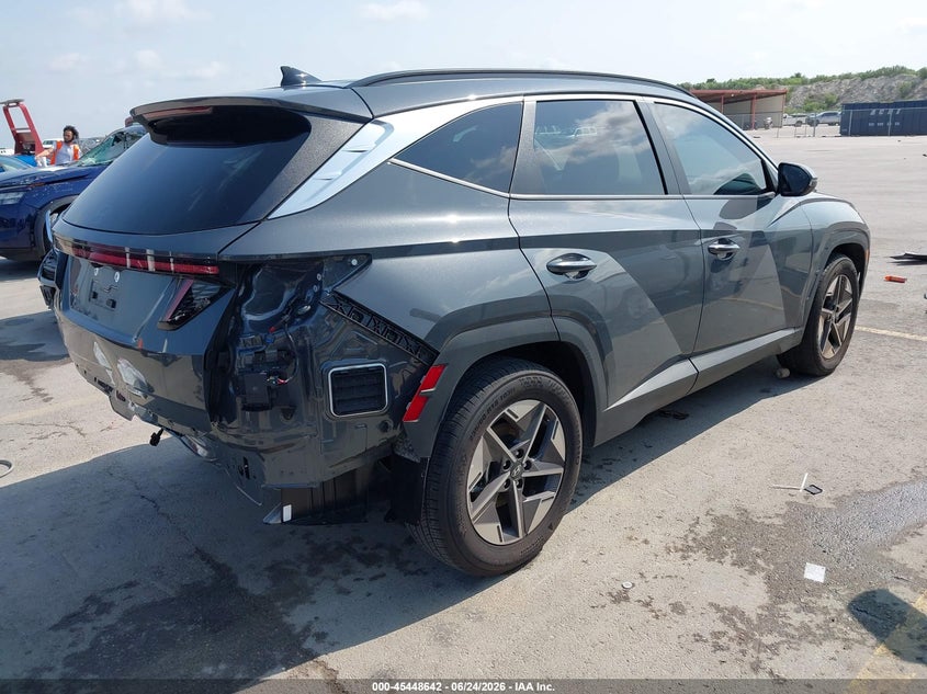 2025 HYUNDAI TUCSON auction photo 4
