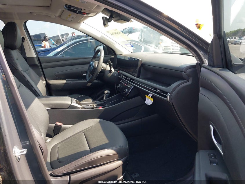 2025 HYUNDAI TUCSON auction photo 5