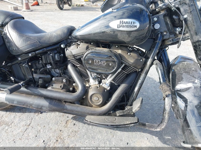 2023 Harley-Davidson Flhcs VIN: 1HD1YBK25PB036741 Lot: 45448767