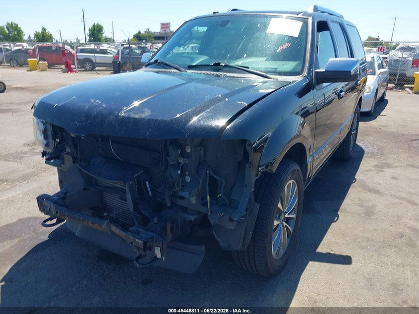 5LMJJ2JTXHEL10833 2017 Lincoln Navigator Select photo 1