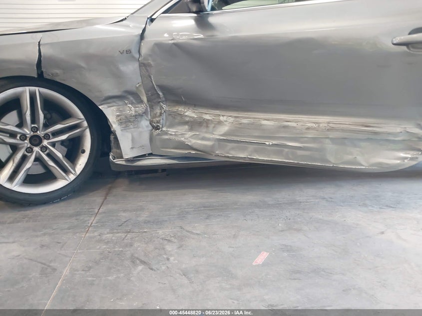 2009 AUDI S5 auction photo 6