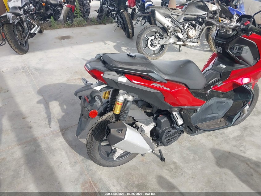 2023 HONDA ADV150 auction photo 4