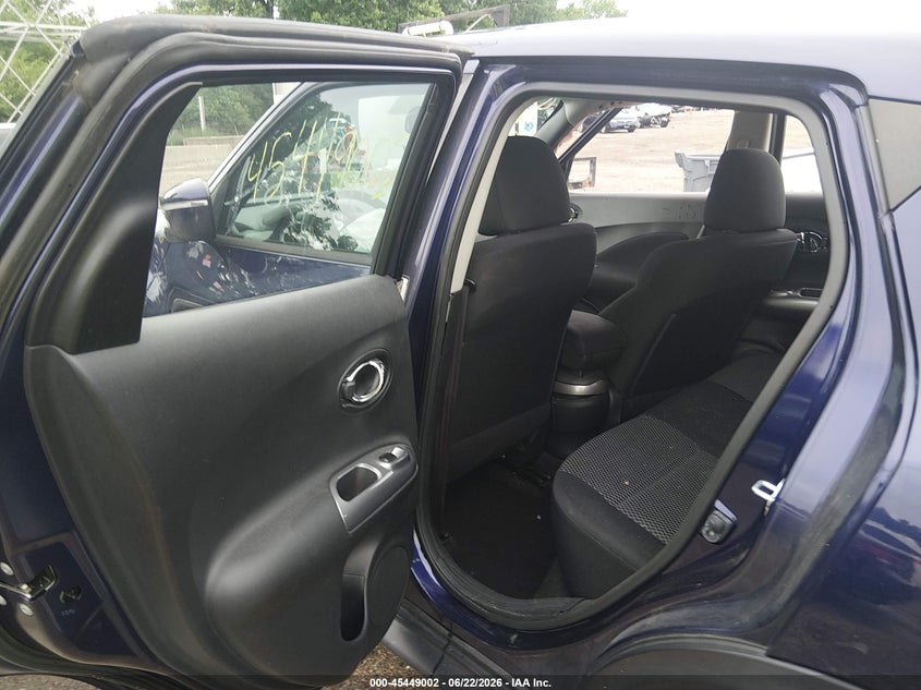 2017 Nissan Juke S VIN: JN8AF5MR0HT702004 Lot: 45449002