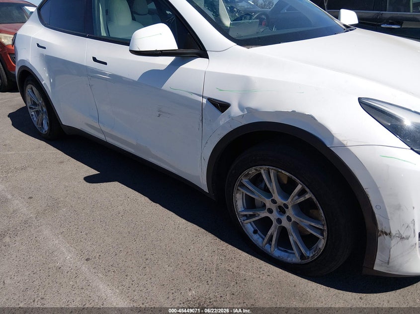 2022 TESLA MODEL Y auction photo 6