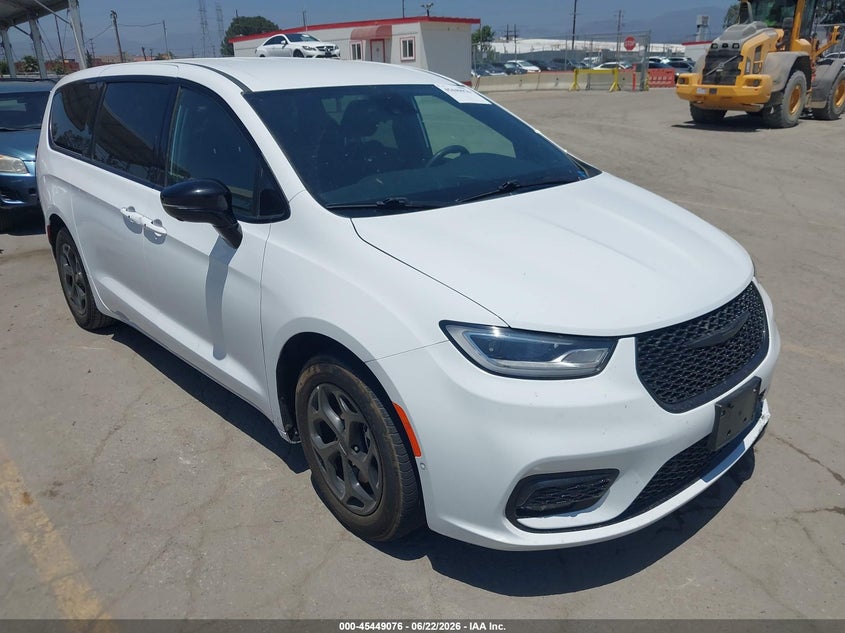 Vin: 2c4rc1s74rr109255, lot: 45947185, chrysler pacifica hybrid s appearance pkg 2024 img_1