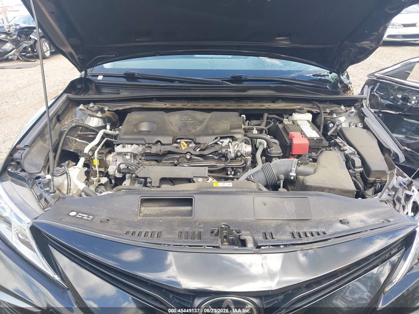 TOYOTA CAMRY - zdjęcie 10