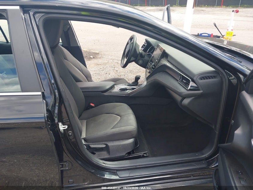 TOYOTA CAMRY - zdjęcie 5
