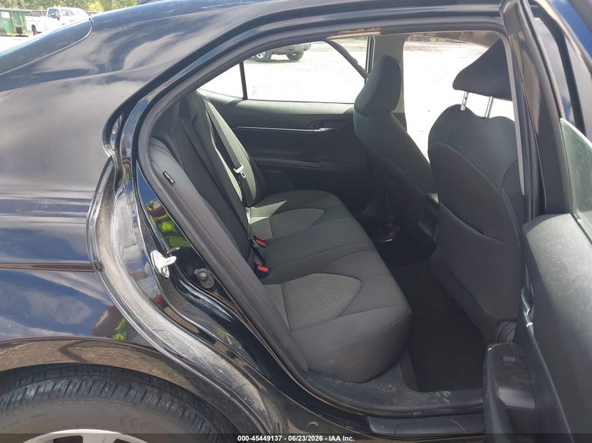 TOYOTA CAMRY - zdjęcie 8