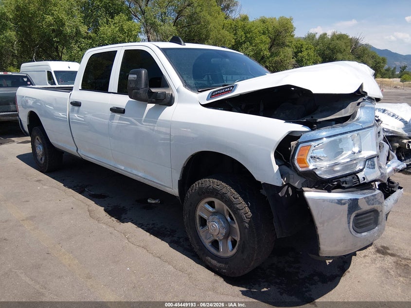 Vin: 3c6ur5hj6rg180425, lot: 45947302, ram 2500 tradesman  4x4 8' box 2024 img_1