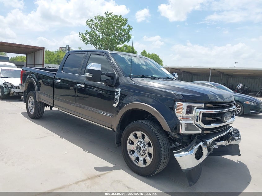 2022 FORD F-350 KING RANCH