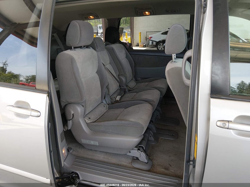 2006 Toyota Sienna Le VIN: 5TDZA23C86S569044 Lot: 45449216