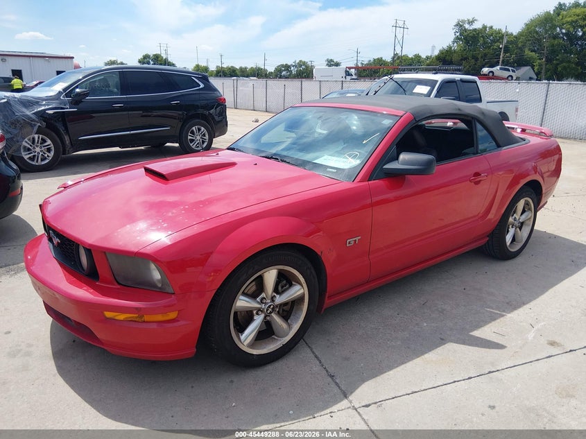 2007 FORD MUSTANG auction photo 2