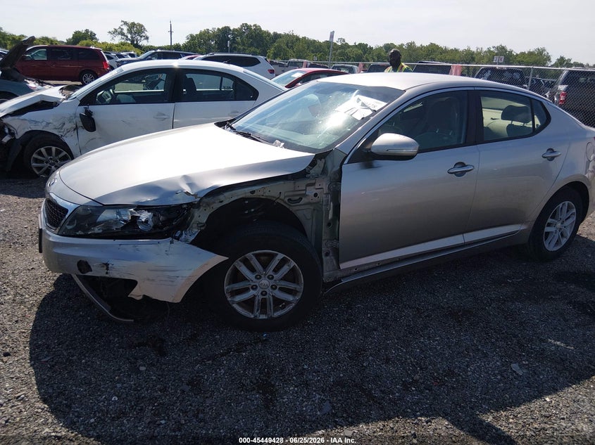 2013 Kia Optima Lx KNAGM4A73D5372928 photo 1