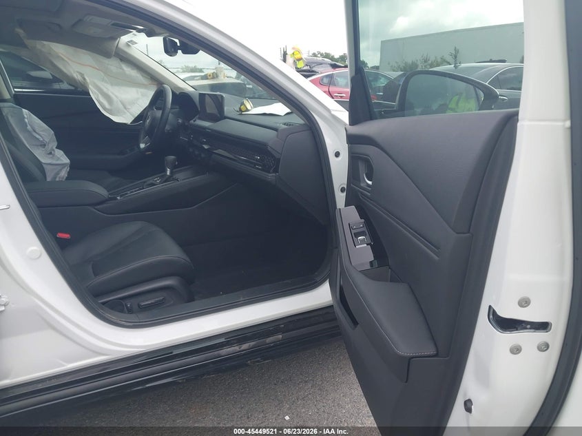 2025 HONDA ACCORD HYBRID auction photo 5