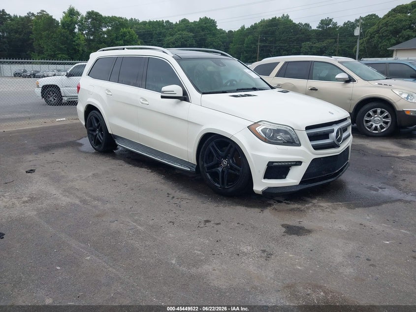 2015 MERCEDES-BENZ GL 550 auction photo 1