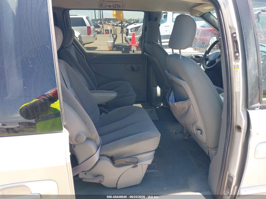 2004 Chrysler Town & Country Touring VIN: 2C4GP54L34R529658 Lot: 45449548