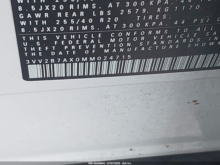 2021 Volkswagen Tiguan - view 9
