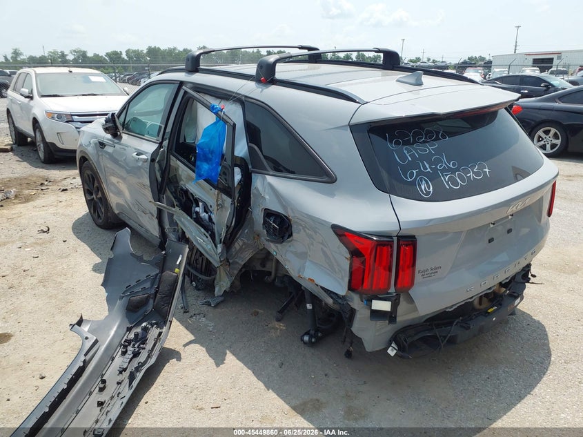 2022 KIA SORENTO auction photo 3