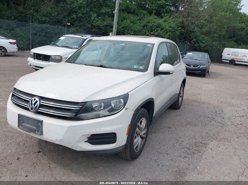 2012 Volkswagen Tiguan S WVGAV7AX7CW526973 photo 1