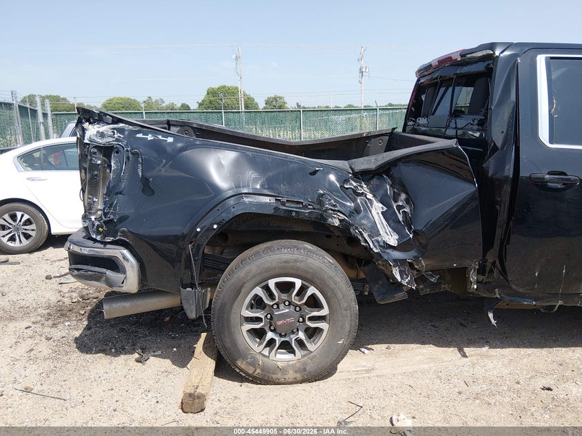 2025 GMC SIERRA 2500HD auction photo 6