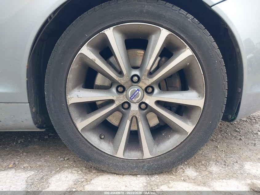 2012 Volvo C70 T5/T5 Platinum/T5 Premier Plus VIN: YV1672MC7CJ126841 Lot: 45449978